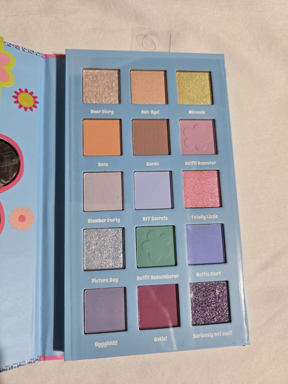 NWT Profusion Lizzie McGuire Dear Diary Eyeshadow Palette 15 Shades Y2K Makeup